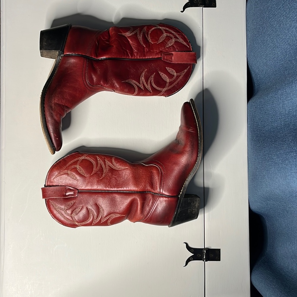 Wrangler red cowboy boots